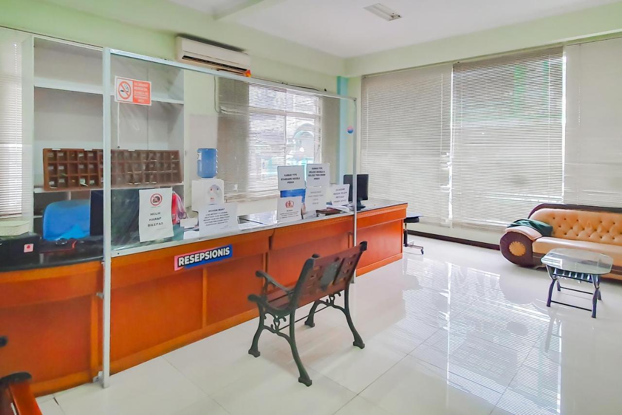 Urbanview Hotel Bartu Moh Toha Bandung By Reddoorz Εξωτερικό φωτογραφία